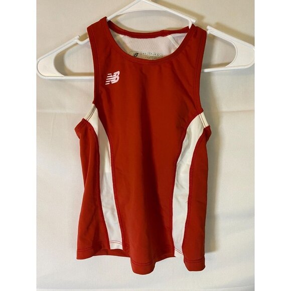 NEW BALANCE WOMENS SIZE 2XS XXS RUNNING TOP RED BUILT IN BRA SHIRT - Picture 1 of 2